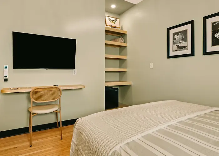 Violet Inn, Lounge & Spa